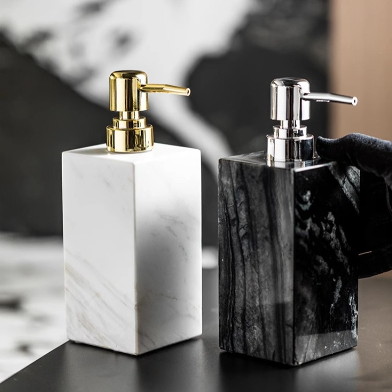 زجاجة توزيع صابون من الرخام ال - مراجعة Luxury Natural Skincare وسعره