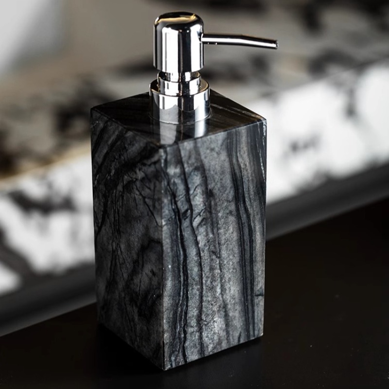 زجاجة توزيع صابون من الرخام ال - مراجعة Luxury Natural Skincare وسعره